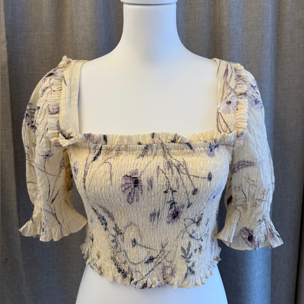 H&M Floral Smocked Puff Sleeve Crop Top